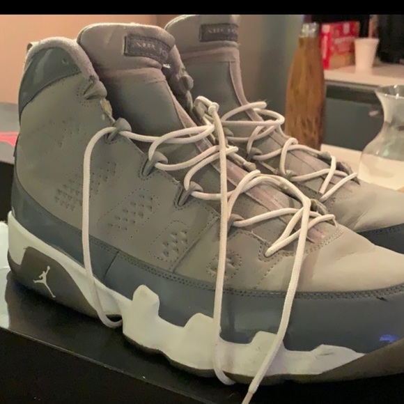 Retro Air Jordan 9 ‘Cool Grey’ - Picture 3 of 6